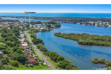 Property photo of 2/57 Bimbadeen Avenue Banora Point NSW 2486