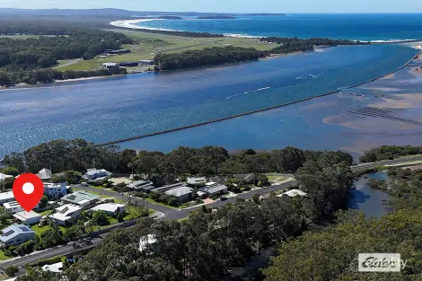 3 Millers Cres, Moruya Heads, NSW 2537