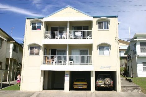 2/7 Ocean St, Yamba, NSW 2464