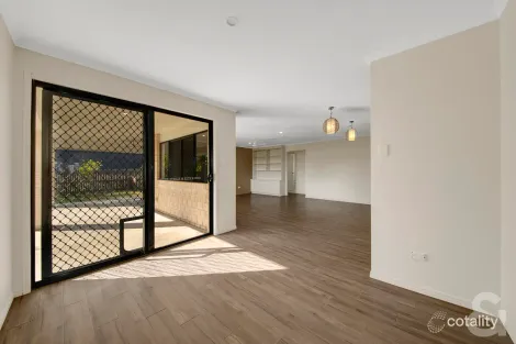 Property photo of 21 Kianga Barney Point QLD 4680