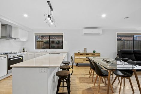 Property photo of 6 Glider Street Mount Duneed VIC 3217