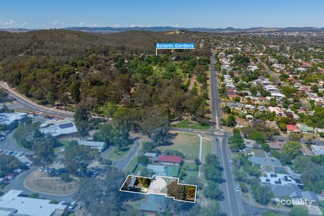 105 Macleay St, Turvey Park, NSW 2650