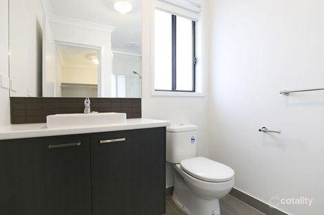 Property photo of 17 Graze Road Sunbury VIC 3429