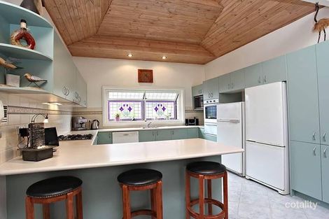 Property photo of 4 Dixon Avenue Werribee VIC 3030