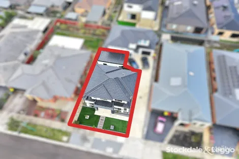 Property photo of 1/33 Borboleta Street Tarneit VIC 3029