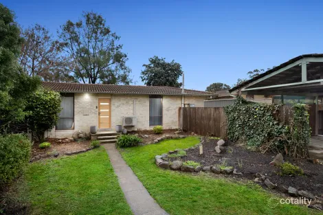 12 Donnison Pl, Charnwood, ACT 2615