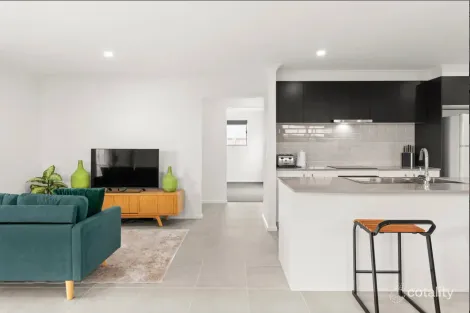 36 Tendulkar Dr, Rockbank, VIC 3335
