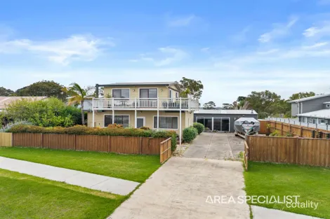 17 Albon St, Corinella, VIC 3984