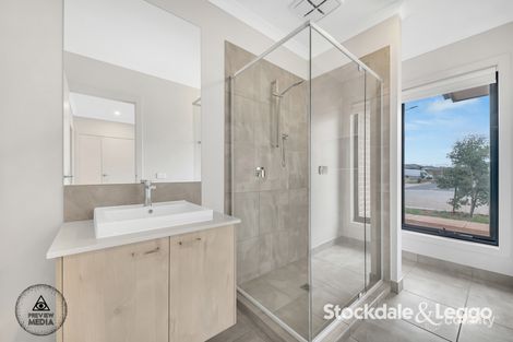 Property photo of 12 Rex Drive Thornhill Park VIC 3335