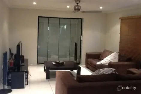 Property photo of 13 Kenwick Place Kirwan QLD 4817