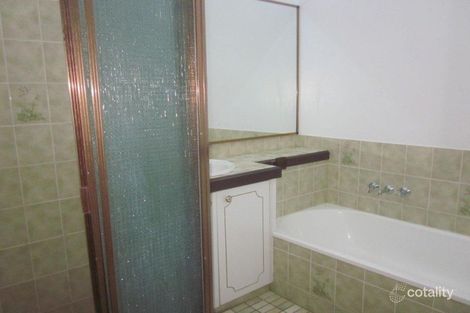 Property photo of 2 Sunset Beach Court Shoal Point QLD 4750