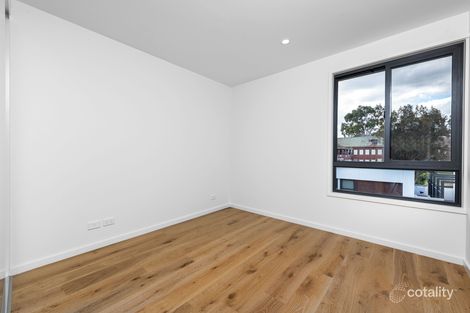 Property photo of 18 Nova Circuit Bundoora VIC 3083