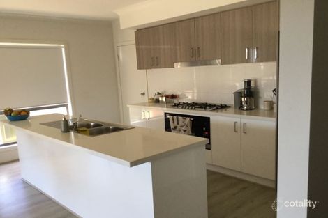 Property photo of 22 Vancleve Crescent Gisborne VIC 3437