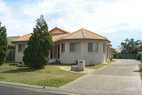 4 Daring Cl, Yamba, NSW 2464