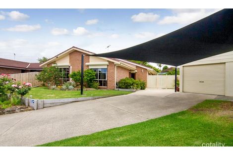 Property photo of 4 Tina Close Carrum Downs VIC 3201