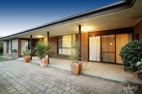 Property photo of 14 Ellen Way Sale VIC 3850
