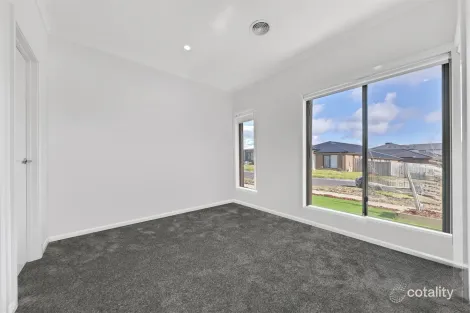 Property photo of 5 Cusp Drive Tarneit VIC 3029