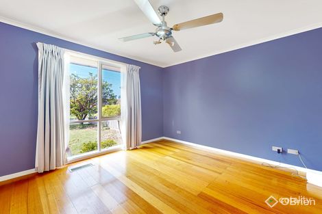 Property photo of 32 Chirnside Road Berwick VIC 3806