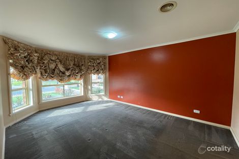 Property photo of 12 Watermark Way Point Cook VIC 3030