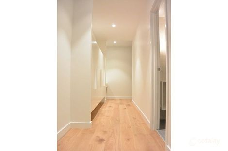 Property photo of 518/35 Albert Road Melbourne VIC 3004