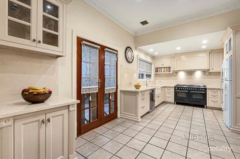 Property photo of 101 Carnarvon Road Strathmore VIC 3041