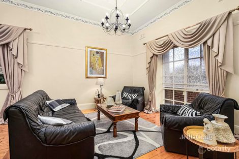 Property photo of 101 Carnarvon Road Strathmore VIC 3041