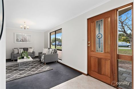 Property photo of 2 Harding Court Morphett Vale SA 5162