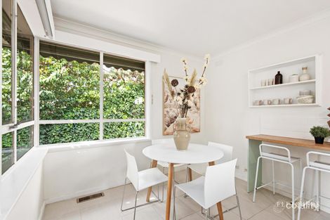 Property photo of 10 Aruma Court Burwood East VIC 3151