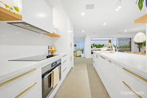 Property photo of 22 Gardendale Crescent Burleigh Waters QLD 4220
