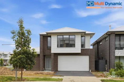 29 CANOLA ST, ORAN PARK, NSW 2570