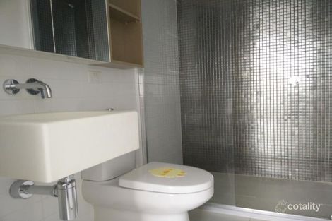 Property photo of 404/33 Mackenzie Street Melbourne VIC 3000