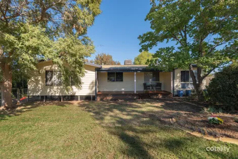 3 Windsor St, Forbes, NSW 2871