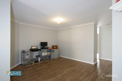 Property photo of 19 Leatherwood Way Huntingdale WA 6110