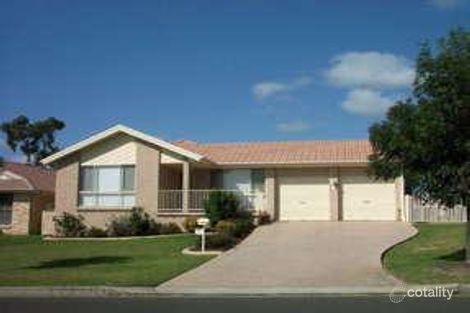 70 Sheraton Cct, Bomaderry, NSW 2541