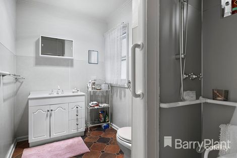 Property photo of 18 Millar Street Daylesford VIC 3460