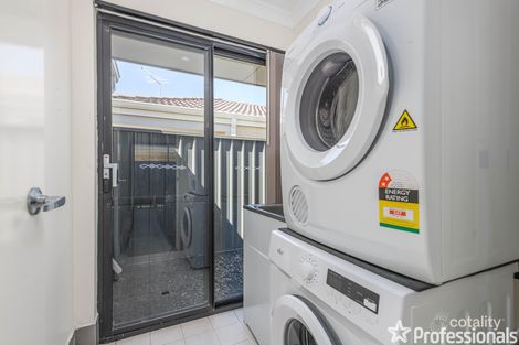 Property photo of 78 Bottlenose Circuit Waikiki WA 6169