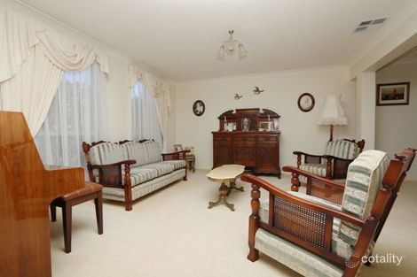 Property photo of 17 White Cap Close Redhead NSW 2290