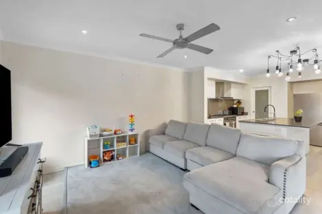 Property photo of 54 Pinehill Street Yarrabilba QLD 4207