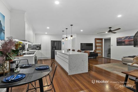 Property photo of 17 Biplex Street Mansfield QLD 4122