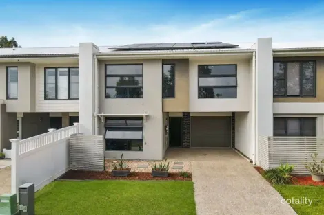 Property photo of 54 Pinehill Street Yarrabilba QLD 4207