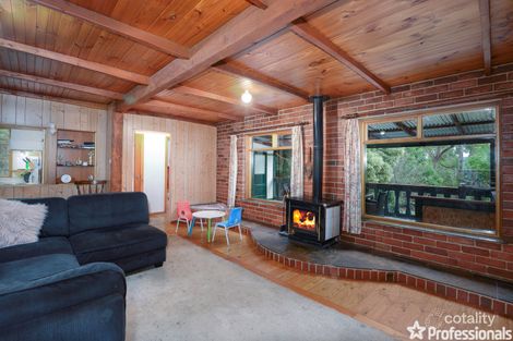 Property photo of 30 Schoolhouse Road Woori Yallock VIC 3139