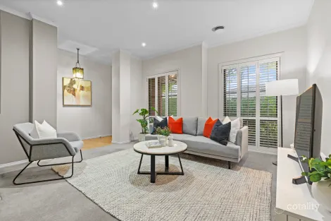 Property photo of 10 Conservatory Drive Burwood VIC 3125