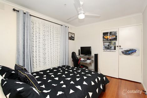 7 Windermere Cres, Gladstone Park, VIC 3043