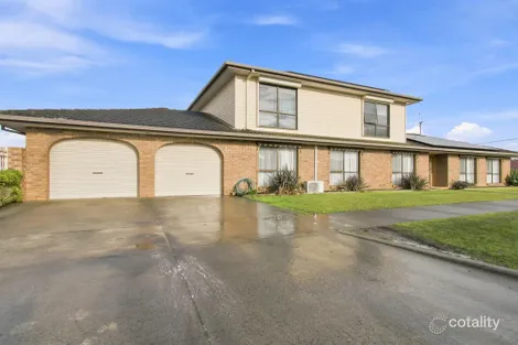 42 Ollerton Ave, Newborough, VIC 3825