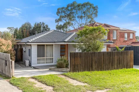 Property photo of 1 Hooper Drive Skye VIC 3977