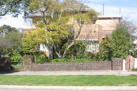 Property photo of 24 Finsbury Way Camberwell VIC 3124