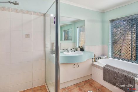 Property photo of 75 Carinyan Drive Birkdale QLD 4159