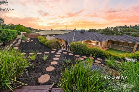 Property photo of 33 Onyx Road Mount Richon WA 6112
