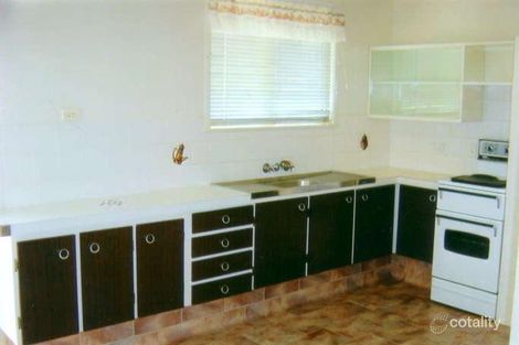 Property photo of 2 Kurrajong Street Flinders View QLD 4305