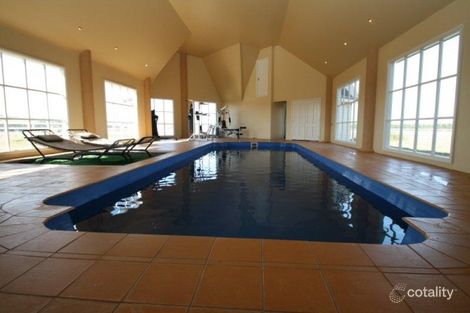 Property photo of 39 Namnan Way Gisborne South VIC 3437